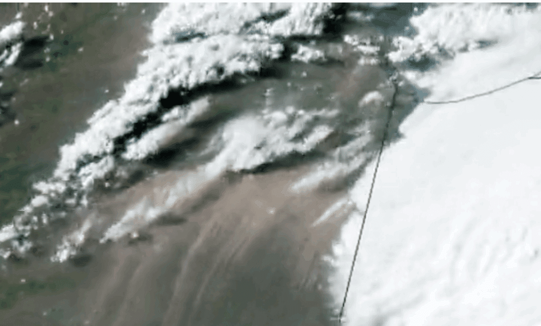 Satellite images show apocalyptic ‘wall of dust’ swallowing Chicago